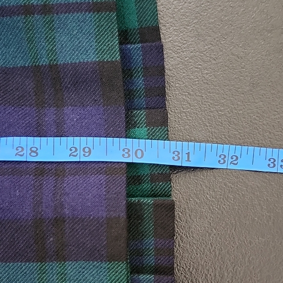 Kilted Skirt - Brooks Brothers Night Watch Tartan Kilt - 30 inch length - Picture 10 of 14